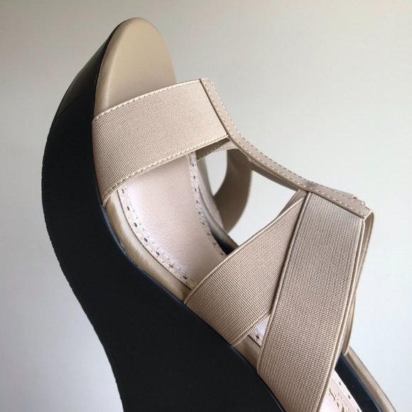 NWOB Charles David Stretch Platform Wedge Sandals - Picture 1 of 8